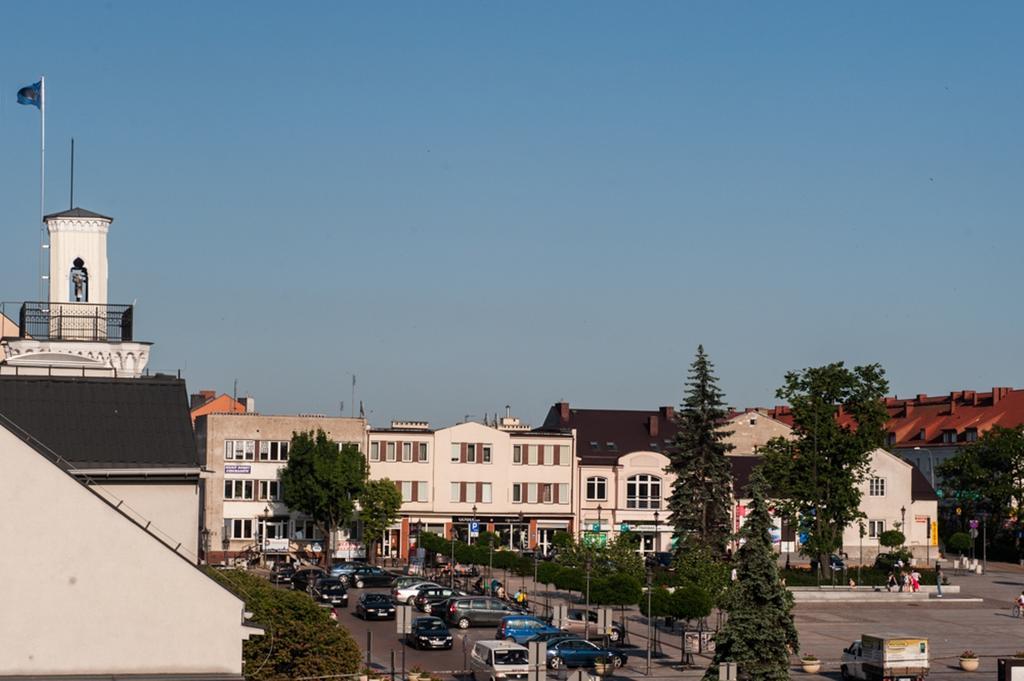 Qbatura Cafe & Hotel Ciechanów Exteriör bild